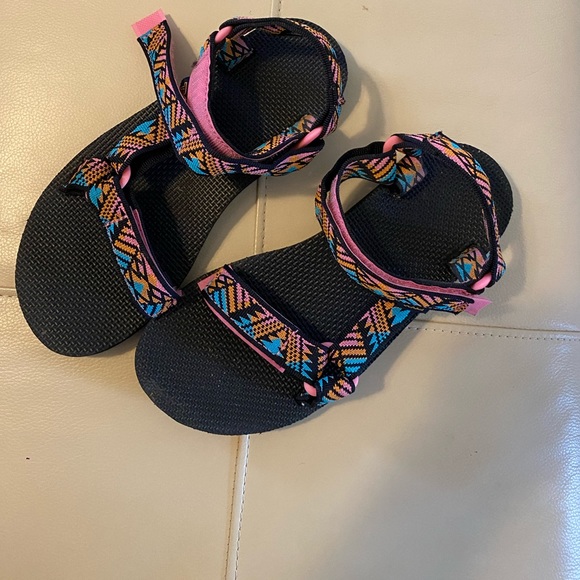 Teva Shoes - Teva women’s sandals